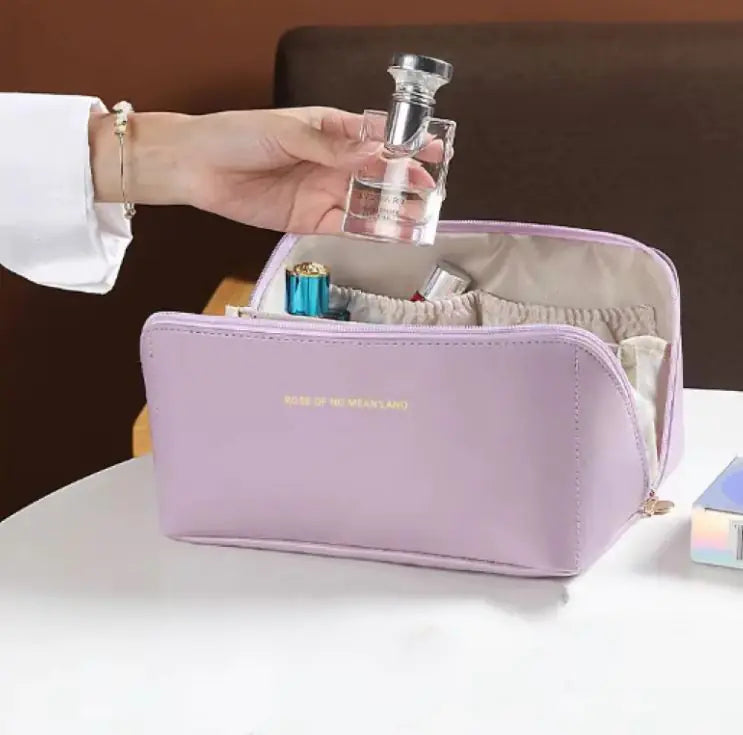 The Signature Travel Beauty Case