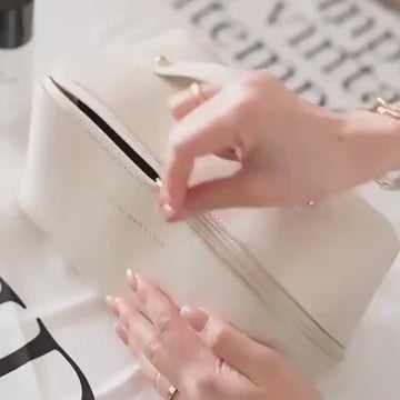 The Signature Travel Beauty Case