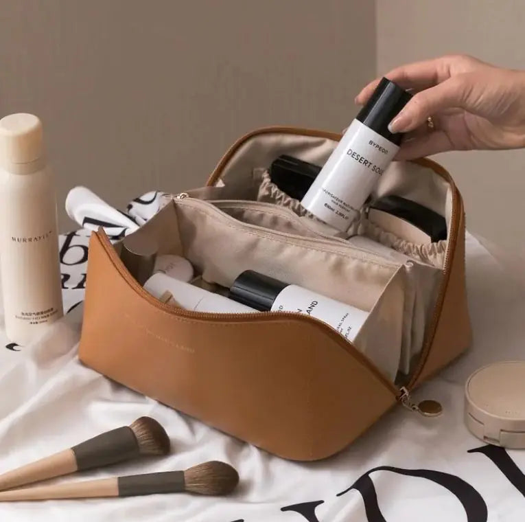 The Signature Travel Beauty Case